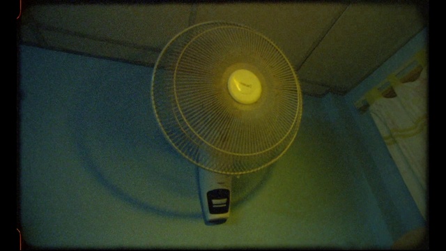 Video Reference: Green, Light, Yellow, Circle, Mechanical fan, Ceiling