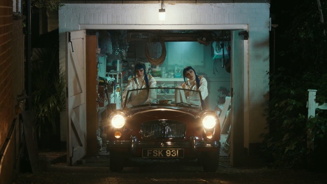 Video Reference: Land vehicle, Vehicle, Car, Classic car, Motor vehicle, Vintage car, Classic, Automotive design, Automotive exterior, Compact car