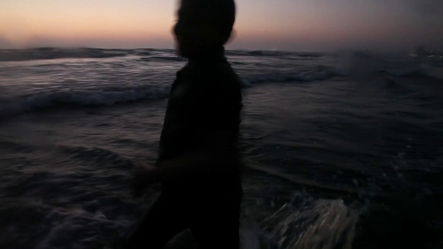 Video Reference: Water, Wave, Sea, Ocean, Nature, Horizon, Wind wave, Sky, Tide, Photography