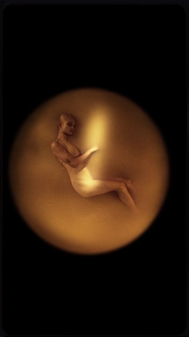 Video Reference: Lighting, Photography, Sky, Hand, Still life photography, Flesh, Darkness, Stomach, Art model, Art