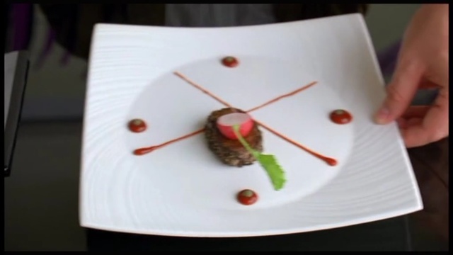 Video Reference: Plate, À la carte food, Dishware, Tableware, Food, Person