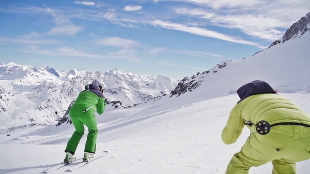 Video Reference: Snow, Skier, Ski, Winter, Ski Equipment, Piste, Geological phenomenon, Winter sport, Recreation, Snowboard