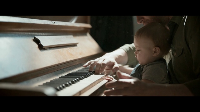 Video Reference: Pianist, Piano, Musical keyboard, Musical instrument, Musician, Music, Player piano, Keyboard player, Jazz pianist, Keyboard