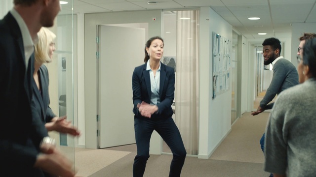 Video Reference: Event, Fun, White-collar worker, Conversation, Room, Suit, Gesture, Interior design, Businessperson, Job