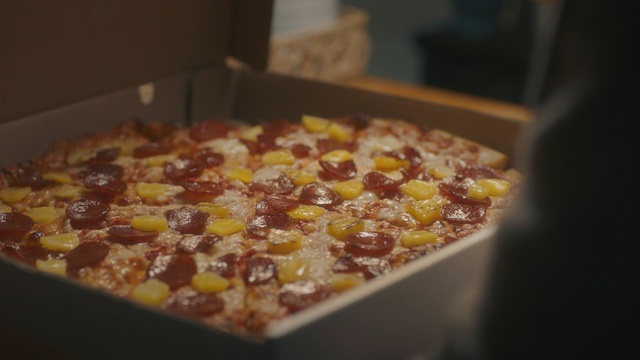 Video Reference: Food, Dish, Cuisine, Ingredient, Recipe, Comfort food, Vegetarian food, Produce, Dessert, American food, Person