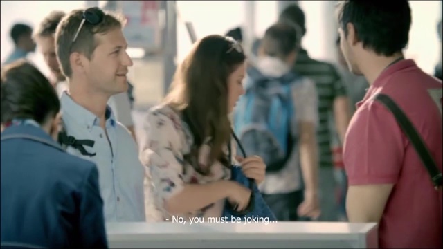 Video Reference: Snapshot, Conversation, Fun, Photography, Adaptation, Room, Gesture, Smile, Student
