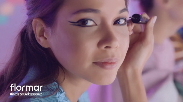 Video Reference: Face, Eyebrow, Hair, Skin, Cheek, Nose, Lip, Beauty, Eyelash, Eye