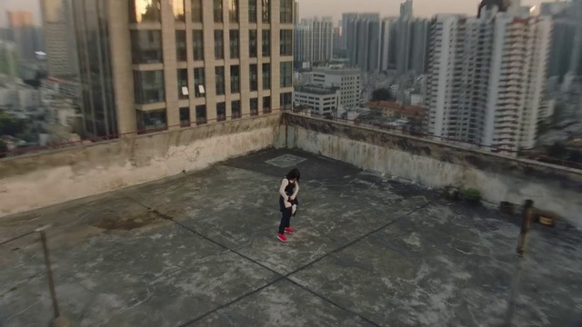 Video Reference: Wall, Floor, Human settlement, Public space, Snapshot, Pc game, Screenshot, City, Asphalt, Urban area