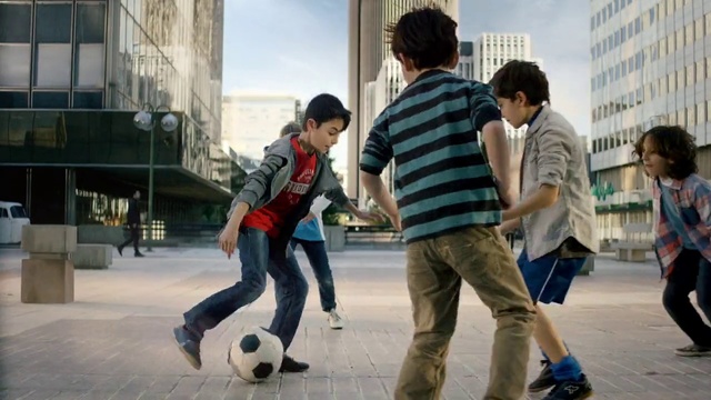 Video Reference: Snapshot, Street football, Freestyle football, Photography, Fun, Leg, Tourism, Pedestrian, Leisure, Walking