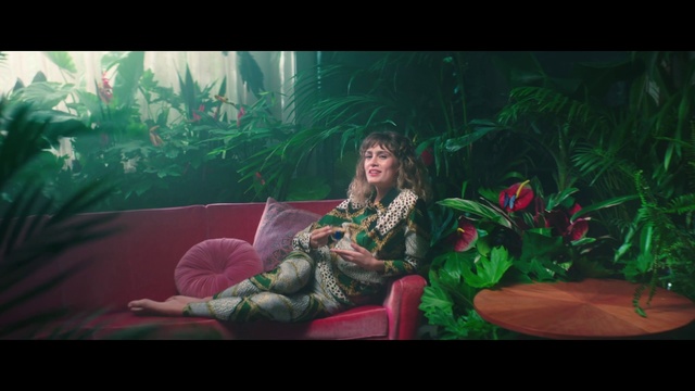 Video Reference: Organism, Sitting, Fun, Adaptation, Cg artwork, Art, Photography, Screenshot, Landscape, Fictional character