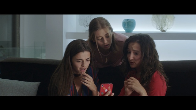 Video Reference: Face, Facial expression, People, Fun, Head, Friendship, Snapshot, Lady, Youth, Smile, Person