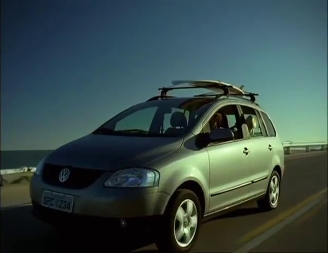 Video Reference: Land vehicle, Vehicle, Car, Compact car, Volkswagen, Daytime, City car, Motor vehicle, Automotive design, Vehicle door