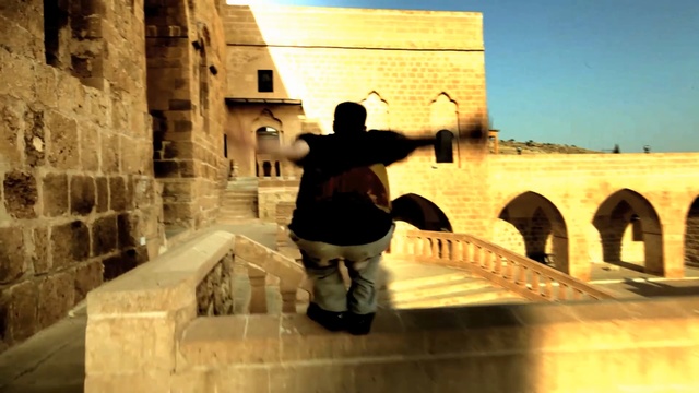 Video Reference: Arch, Architecture, Shadow, Travel, Tourism, Historic site, Ancient history, Person