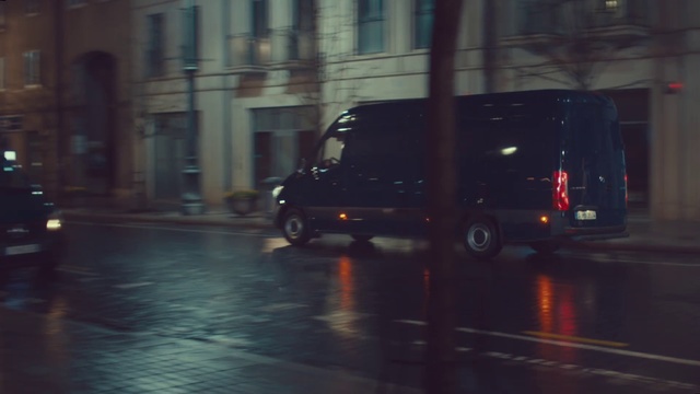 Video Reference: Night, Mode of transport, Rain, Vehicle, Automotive lighting, Light, Car, Transport, Lighting, Street