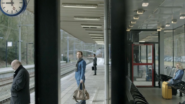 Video Reference: Metropolitan area, Architecture, Building, Door, Glass, Person