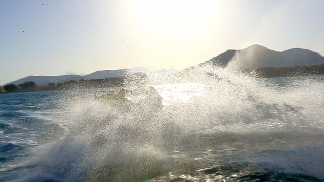 Video Reference: Wave, Wind wave, Sea, Water, Ocean, Sky, Atmospheric phenomenon, Tide, Water resources, Coast