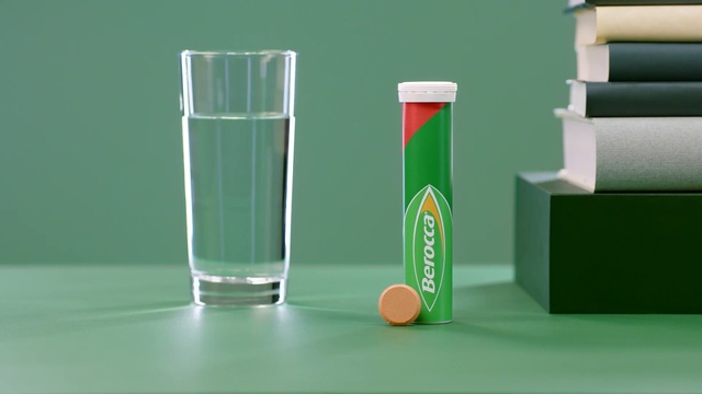 Video Reference: Green, Beaker, Highball glass, Product, Graduated cylinder, Cylinder, Laboratory equipment, Test tube, Glass, Liquid