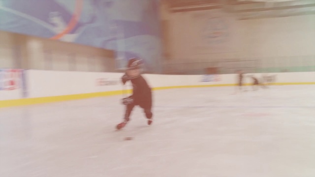 Video Reference: Skating, Ice skating, Ice rink, Ice skate, Recreation, Sports equipment, Figure skating, Sports, Winter sport, Axel jump