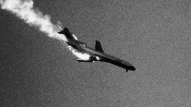 Video Reference: Airplane, Aircraft, Flight, Vehicle, Aviation, Air show, Military aircraft, Air force, Supersonic aircraft, Fighter aircraft
