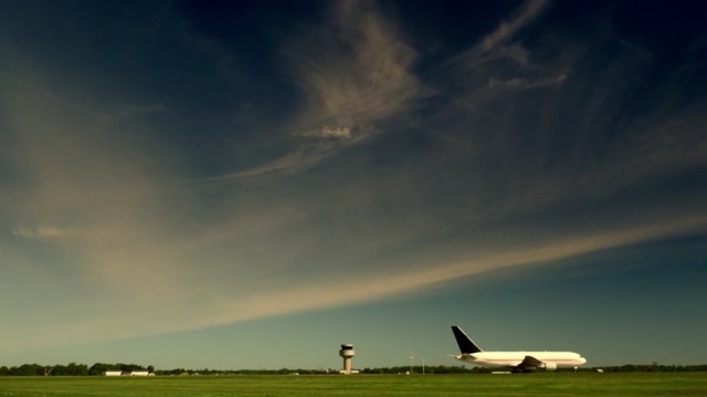 Video Reference: Sky, Air travel, Cloud, Airplane, Aerospace engineering, Airliner, Atmosphere, Airline, Horizon, Vehicle