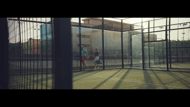 Video Reference: Iron, Snapshot, Net, Glass, Architecture, Line, Sky, Transparent material, Daylighting, Metal