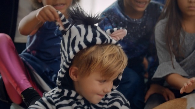 Video Reference: Hair, Child, Toddler, Hairstyle, Ear, Headgear, Fun, Black hair, Fashion accessory, Person