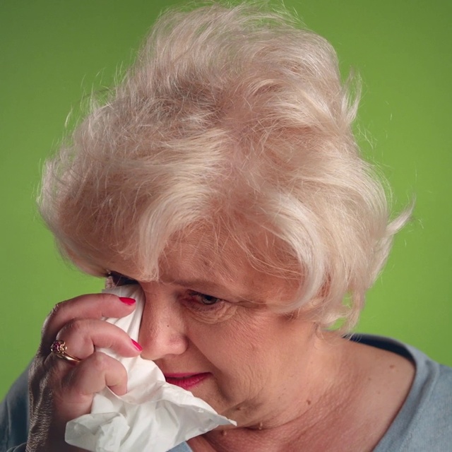 Video Reference: Hair, Face, Nose, Chin, Head, Hairstyle, Blond, Child, Lip, Mouth, Person, Food, Woman, Sitting, Eating, Little, Girl, Plate, Glasses, Lady, Looking, Table, Piece, Green, Young, Smiling, Wearing, Pink, Talking, Phone, Holding, Shirt, Fruit, Cake, Bite, White, Red, Standing, Apple, Purple, Man, Human face, Toddler, Baby, Dessert