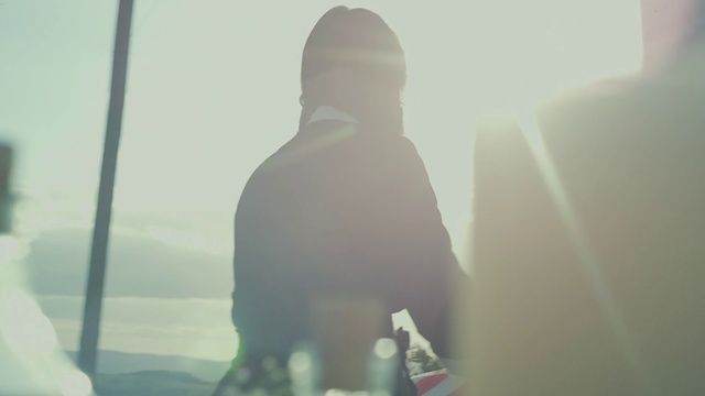 Video Reference: Atmospheric phenomenon, Morning, Snapshot, Standing, Sky, Photography, Sunlight, Haze, Temple, Backlighting