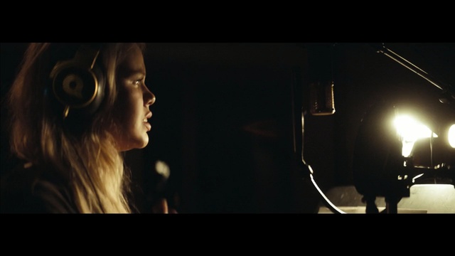 Video Reference: Light, Darkness, Lighting, Backlighting, Music, Photography, Movie, Flash photography, Black hair, Scene