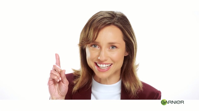 Video Reference: Gesture, Finger, Skin, Smile, Hand, V sign, Thumb, Tooth, Sign language, Happy, Person