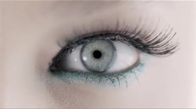 Video Reference: eyebrow, eyelash, eye, close up, organ, iris, eyelash extensions, cosmetics, eye shadow, eye liner