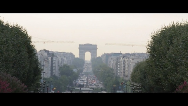 Video Reference: Metropolitan area, Atmospheric phenomenon, Skyline, Nature, City, Urban area, Metropolis, Sky, Human settlement, Morning