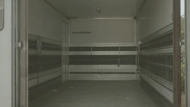 Video Reference: mode of transport, home, floor, trailer, real estate, daylighting, window