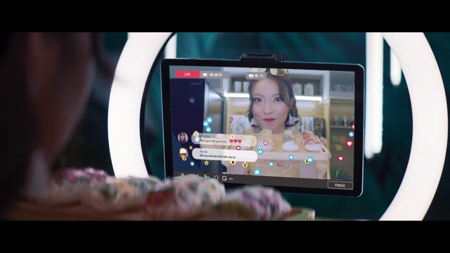 Video Reference: Screen, Electronics, Product, Photography, Media, Technology, Electronic device, Gadget, Display device, Multimedia