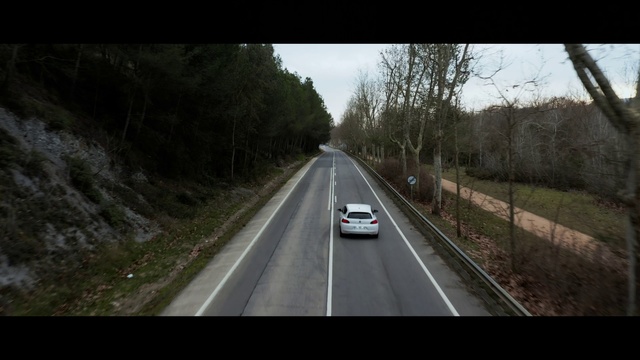 Video Reference: Road, Highway, Lane, Mode of transport, Thoroughfare, Asphalt, Freeway, Road surface, Infrastructure, Shoulder