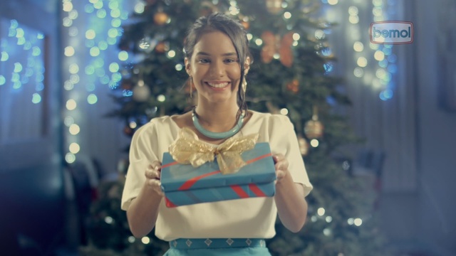 Video Reference: blue, beauty, girl, snapshot, fashion, human, smile, product, fun, space, Person