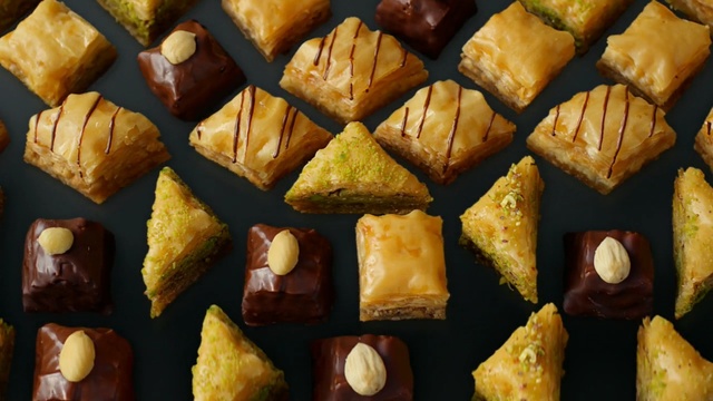 Video Reference: petit four, food, bredele, baked goods, baking, dessert, finger food, danish pastry, snack, praline