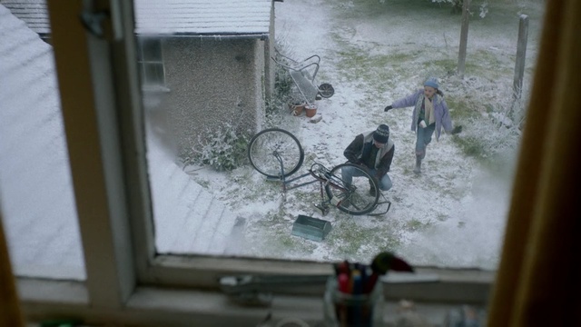 Video Reference: windowsill, old, Person