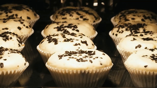 Video Reference: baking, dessert, cupcake, buttercream, muffin, icing, food, cake, sweetness, chocolate