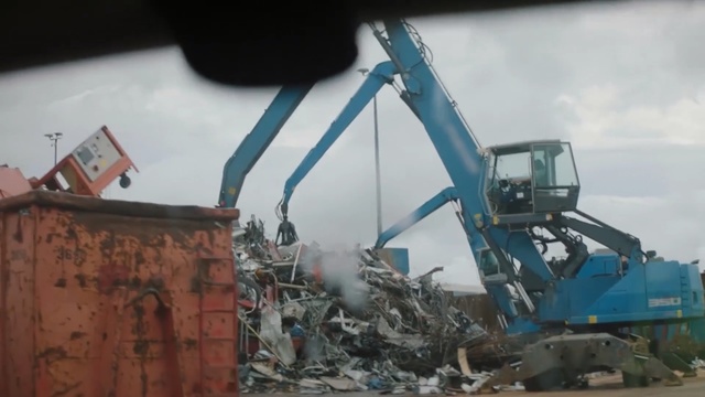 Video Reference: Demolition, Vehicle, Construction equipment, Scrap, Crane, Bulldozer