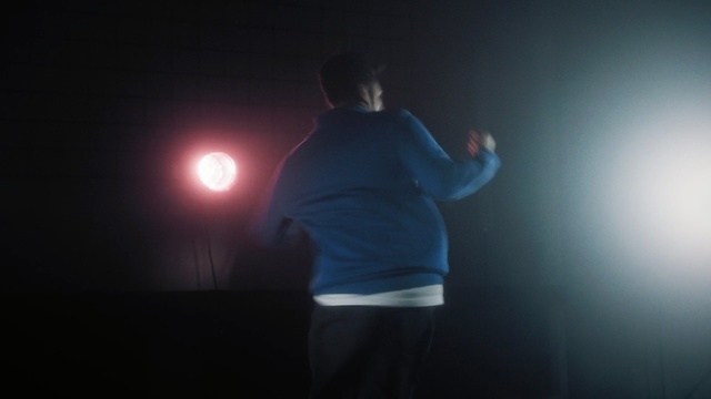 Video Reference: blue, light, atmosphere, darkness, sky, night, lighting, event, performance, backlighting