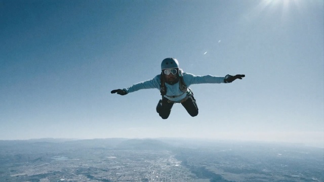 Video Reference: Parachuting, Air sports, Extreme sport, Jumping, Sky, Windsports, Atmosphere, Fun, Parachute, Tandem skydiving