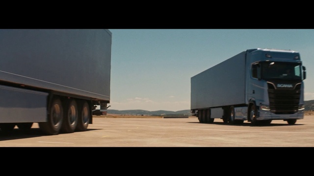 Video Reference: trailer truck, Transport, Mode of transport, Freight transport, Commercial vehicle, Vehicle, Sky, Truck, Trailer, Car