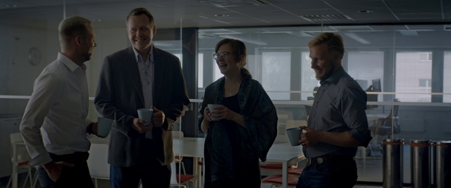 Video Reference: White-collar worker, Event, Screenshot, Conversation, Suit