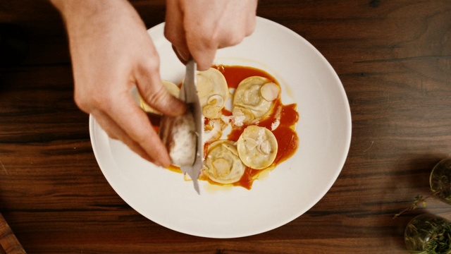 Video Reference: food, dish, meal, seafood, breakfast, animal source foods, brunch, recipe, full breakfast