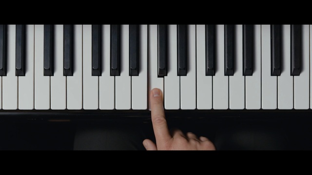 Video Reference: Piano, Musical instrument, Keyboard, Musical keyboard, Technology, Electronic instrument, Electronic device, Digital piano, Electronic keyboard, Electronic musical instrument