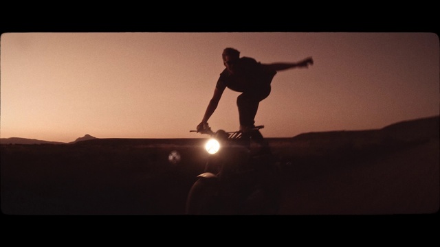 Video Reference: Skateboard, Sky, Skateboarding, Skateboarding Equipment, Longboard, Longboarding, Recreation, Photography, Skateboarder, Extreme sport