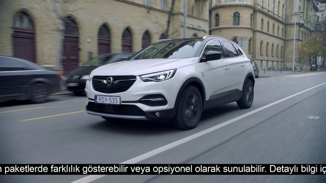 Video Reference: Land vehicle, Vehicle, Car, Automotive design, Motor vehicle, Mode of transport, Mid-size car, Sport utility vehicle, Crossover suv, Family car