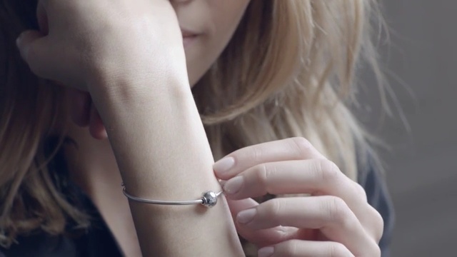 Video Reference: Lip, Skin, Hand, Fashion accessory, Jewellery, Blond, Ring, Finger, Nail, Bracelet