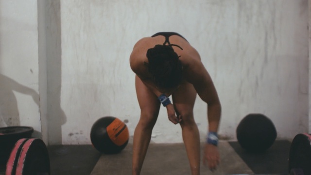 Video Reference: weightlifter, physical fitness, exercise equipment, weights, shoulder, joint, thigh, strength training, weight training, back, Person